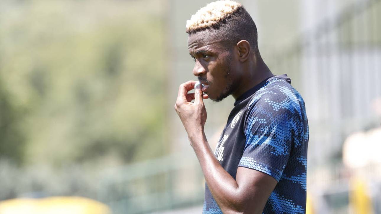 Victor Osimhen soll vor einem Wechsel zu Galatasaray Istanbul stehen 