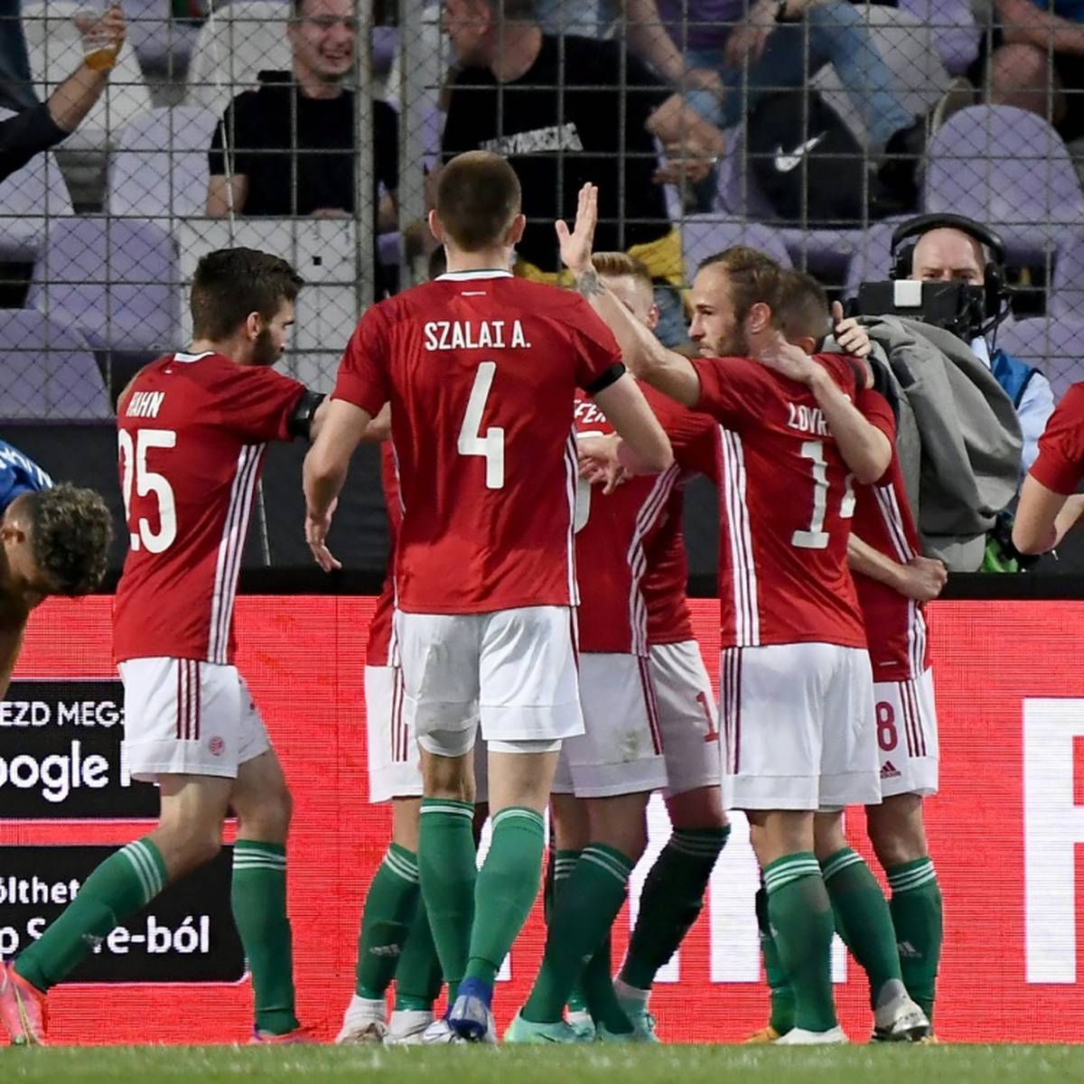 Dfb Gegner Ungarn Schlagt Zypern Knapp