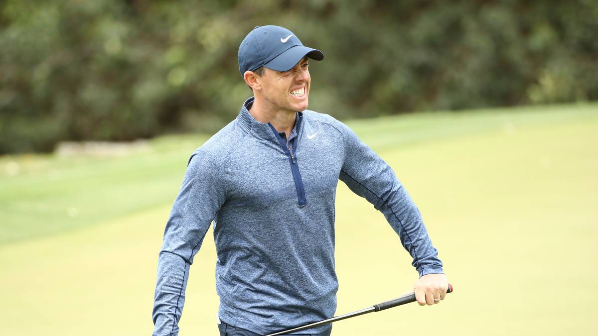 RORY MCILROY - 34 MILLIONEN DOLLAR: Der 29-Jährige ist einer der bekanntesten und besten Golfer der Welt. Insgesamt vier Major-Siege konnte der Nordire bereits sammeln, zurzeit belegt er Platz fünf der Weltrangliste. McIlroy beerbte Tiger Woods als Gesicht der Golf-Sparte von Nike und soll dafür insgesamt 200 Millionen Dollar kassieren
