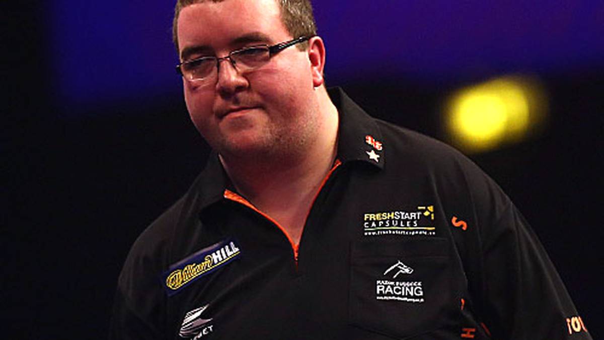 Und auch das ist ein Viertelfinal-Teilnehmer: Stephen "The Bullet" Bunting bezwingt in einem hochklassigen Match Michael "Bully Boy" Smith. Jubel gibt's via Faust