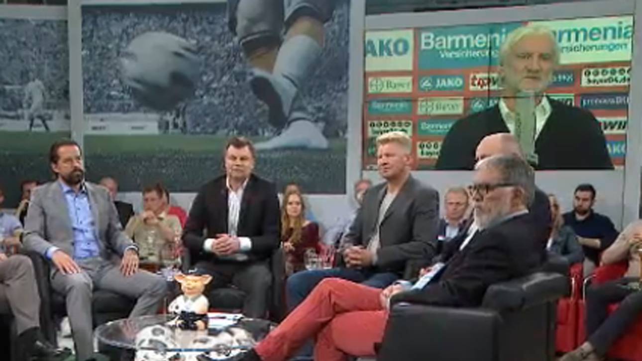 Völler gesteht Fehler ein