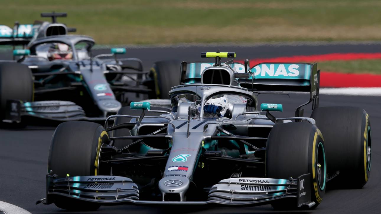 Der Silberpfeil macht die 200 voll