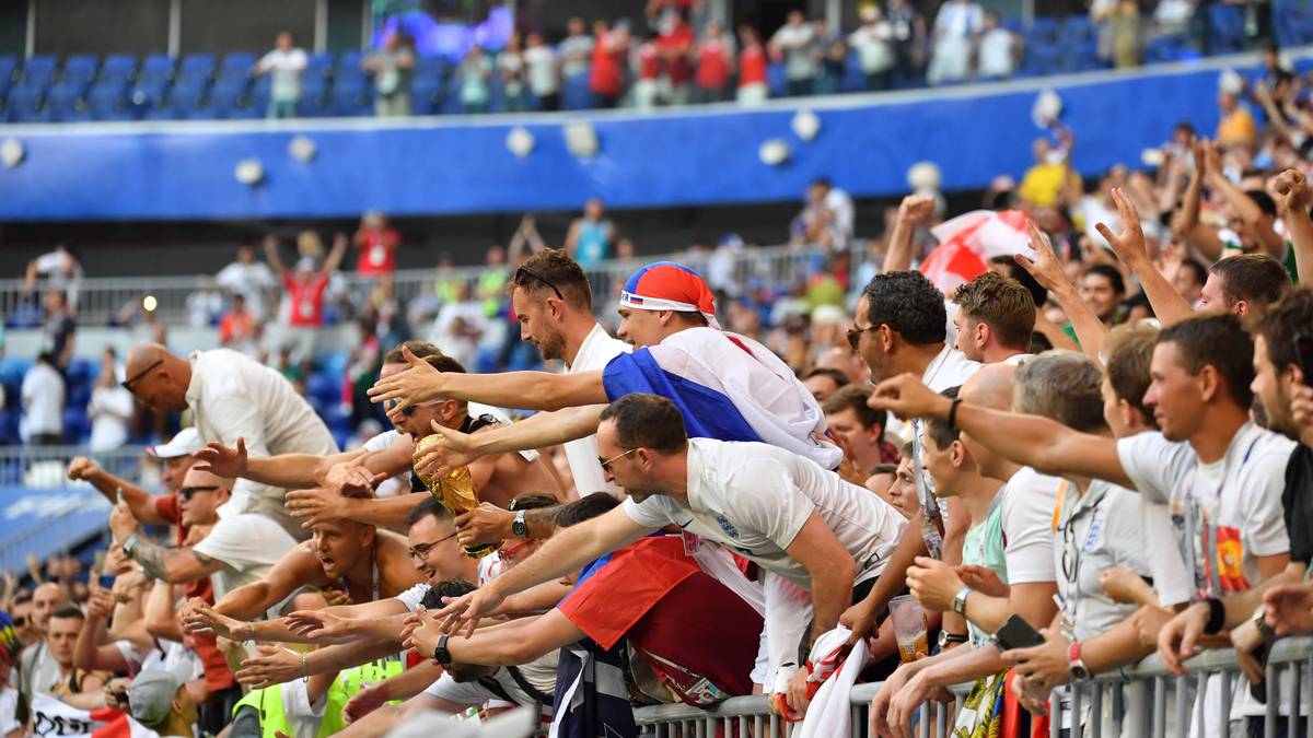 SPANIEN - AS: "Ein Imperium kehrt zurück. Es war für England leichter als erwartet. Englands WM-Verlauf in Russland ist kein Zufall und erinnert an ein Drehbuch von Ken Loach. England hat ein funktionierendes Gerüst und ist deswegen Kandidat auf den WM-Thron."