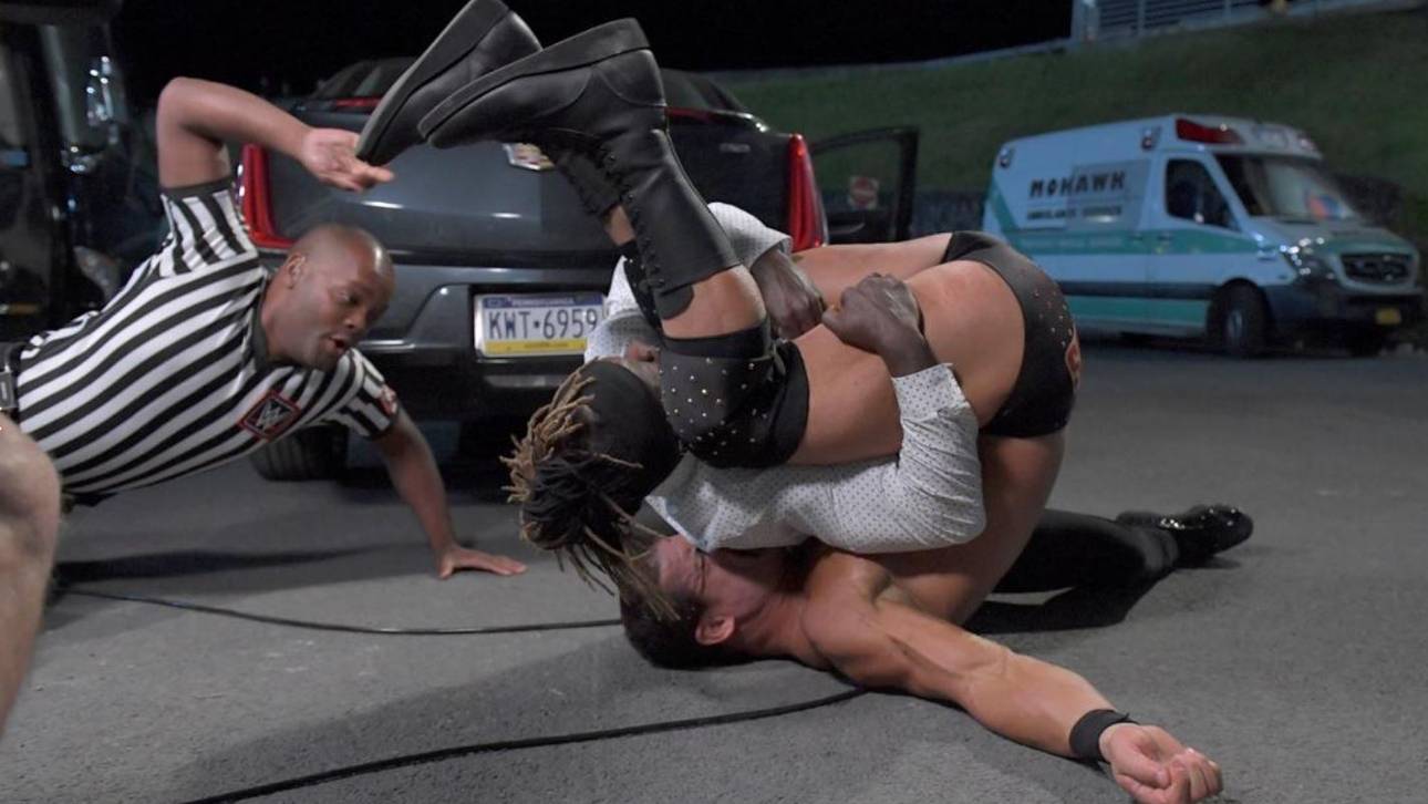 RAW: Chaos um neuen WWE-Titel