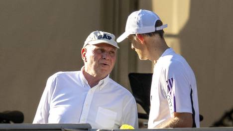 Bayern-Coach Thomas Tuchel wehrt sich gegen die jüngste Kritik von Uli Hoeneß. Der 50-Jährige reagiert mit Unverständnis - und schießt zurück.