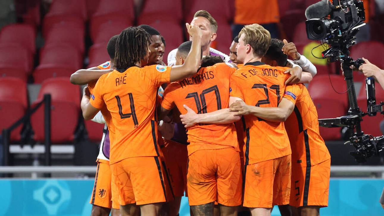 Niederlande erreichen Achtelfinale