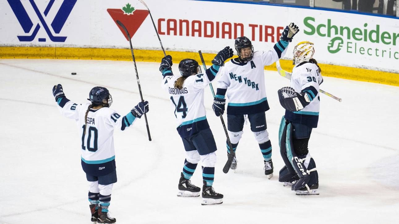 Frauen-Profiliga feiert Premiere