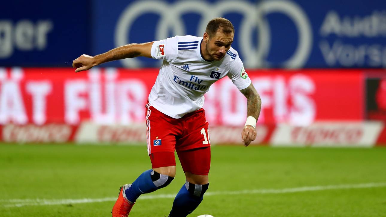 HSV startet mit Held Lasogga