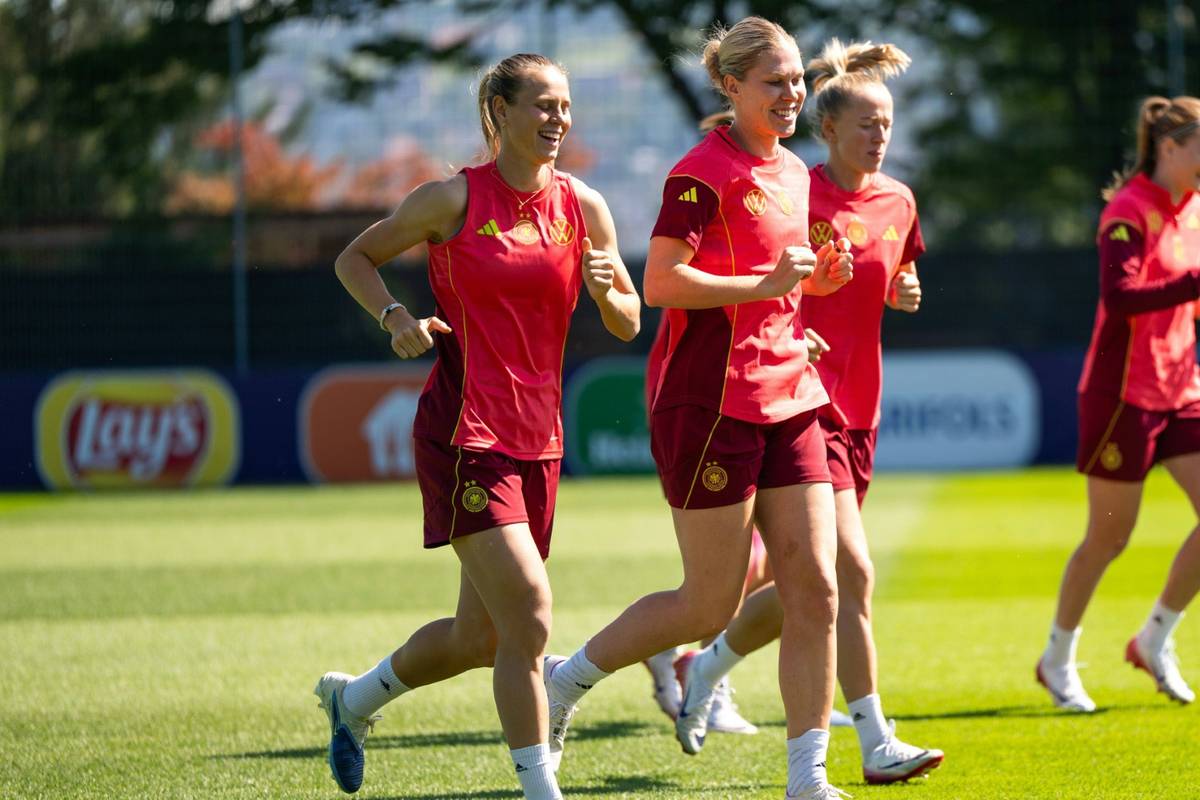 Comedy-Star überrascht DFB-Frauen