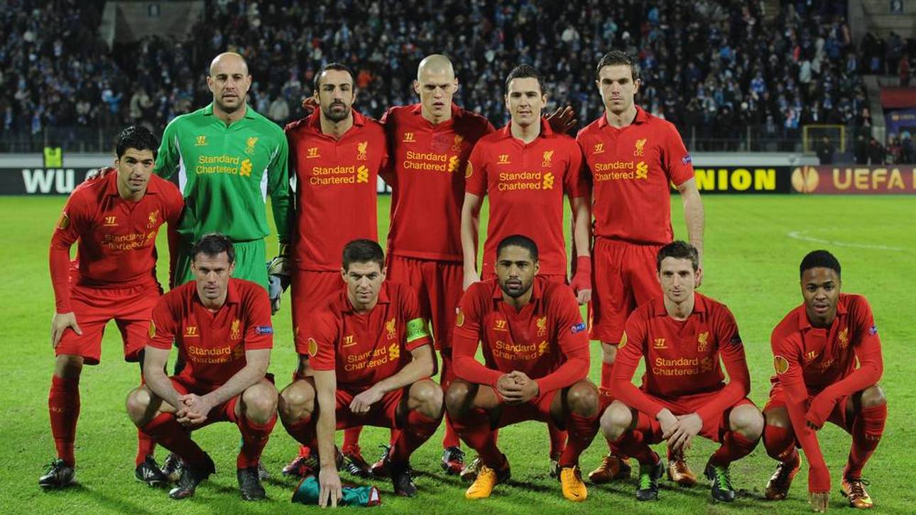 Jamie Carragher (unten links) und Raheem Sterling (unten rechts) spielten gemeinsam für Liverpool