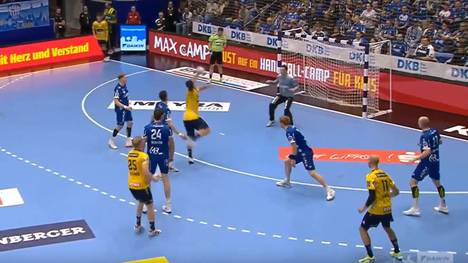 Die Highlights der Partie TBV Lemgo Lippe - Rhein Neckar Löwen aus der Handball-Bundesliga im Video.