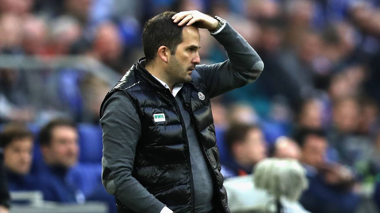 Baum bleibt Augsburg-Trainer