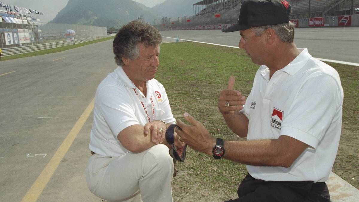 Das Rennen 1991 geht wegen eines epischen Duell in die Geschichte ein. Rick Mears (r.) düpiert in der Endphase Mario Andrettis (l.) Sohn Michael mit einem spektakulären Überholmanöver dicht an der Mauer und holt seinen vierten Sieg in Indy. Damit teilt er den Rekord mit A.J. Foyt und Al Unser Sr.