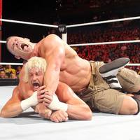Kurz nach dem Zusammenschluss mit der UFC-Mutterfirma Endeavor vollzieht WWE eine große Entlassungswelle. Prominentestes Opfer: der frühere Topstar Dolph Ziggler.