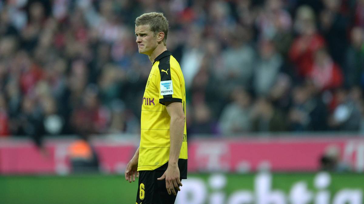 Sven Bender: Auf der eher ungewohnten Position des Innenverteidigers mit fatalem Stellungsspiel. Bei den schnellen Angriffen der Bayern nicht auf der Höhe. SPORT1-NOTE: 5


