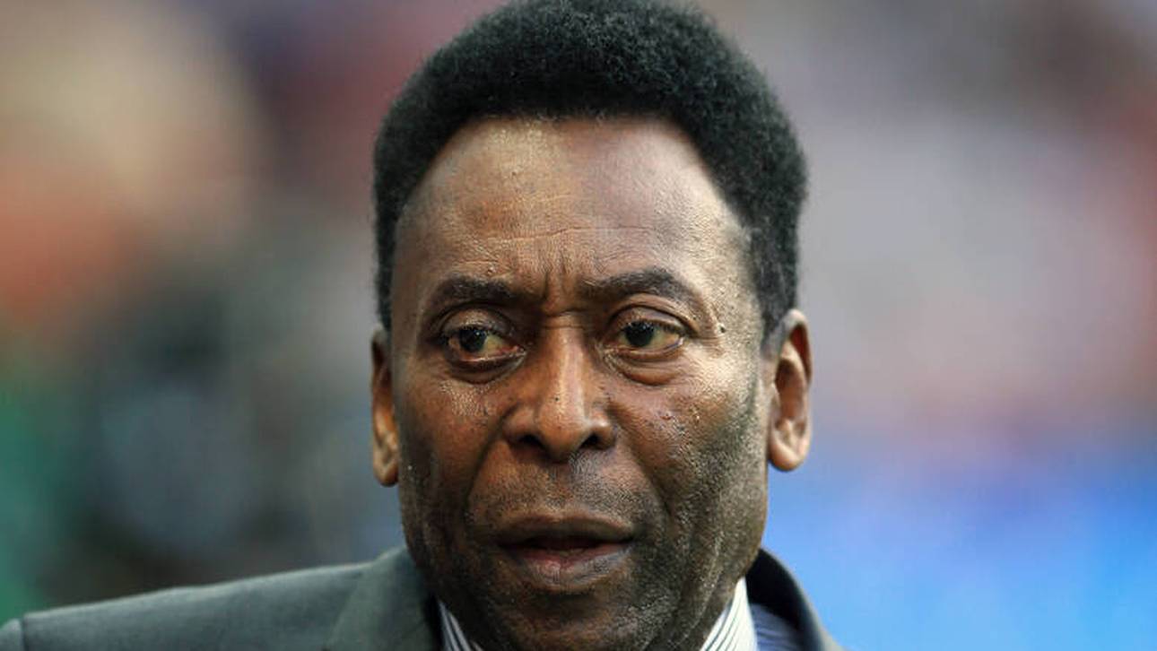 Pelé wieder im Krankenhaus