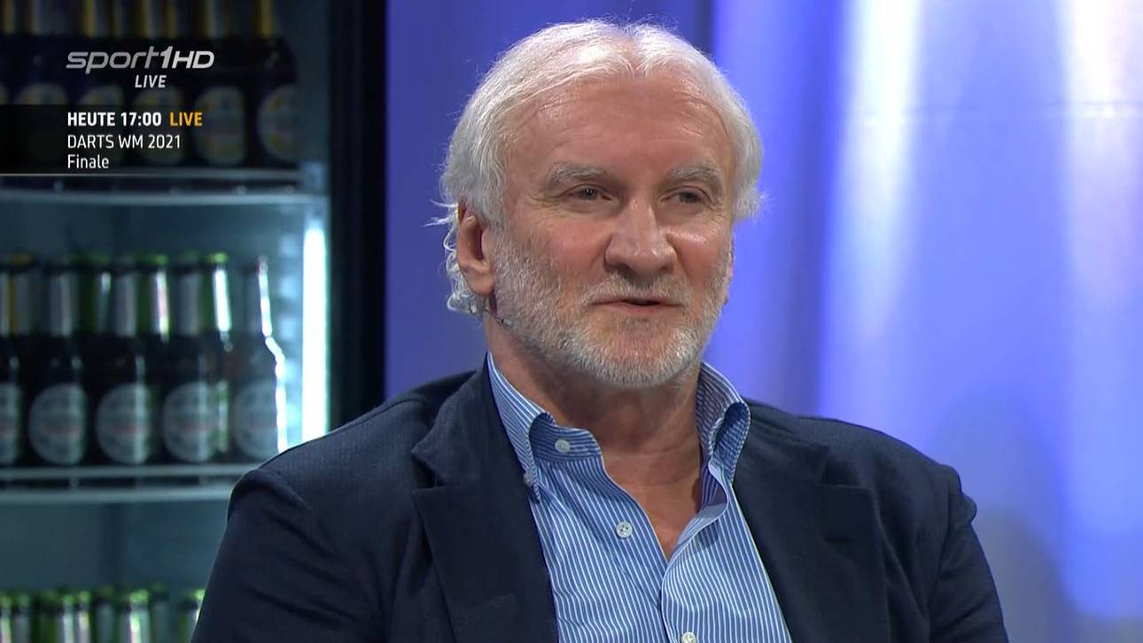 Völler maßregelt Uth: „Abliefern!“