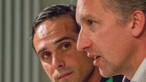 Alexander Nouri (l.) steht bei Werder Bremen in der Kritik