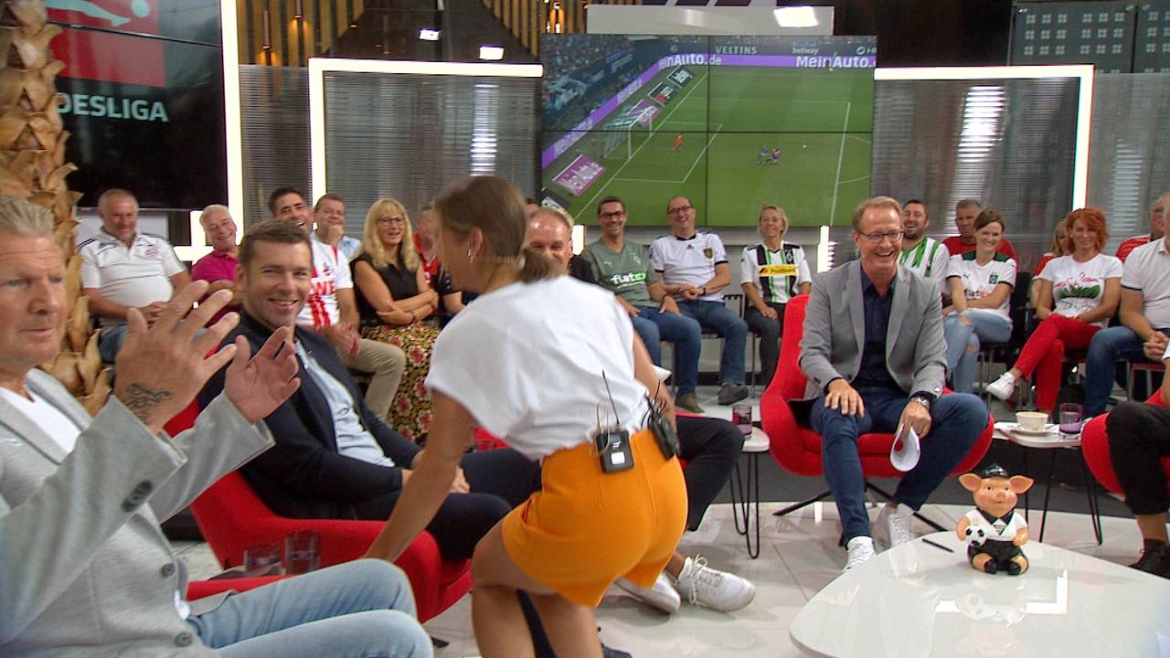 STAHLWERK Doppelpass: Jana Wosnitza klaut Stefan Effenberg drei Euro für Phrase