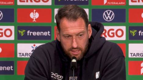 Nach einer überragenden Pokalsaison muss sich Arminia Bielefeld mit Platz zwei begnügen. Trainer Mitch Kniat erzählt, dass die Fans sehr stolz auf die Mannschaft sind.
