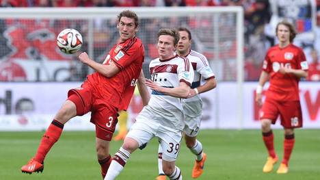 Rico Strieder (Mitte) absolvierte 2015 gegen Bayer Leverkusen sein einziges Bundesliga-Spiel für den FC Bayern