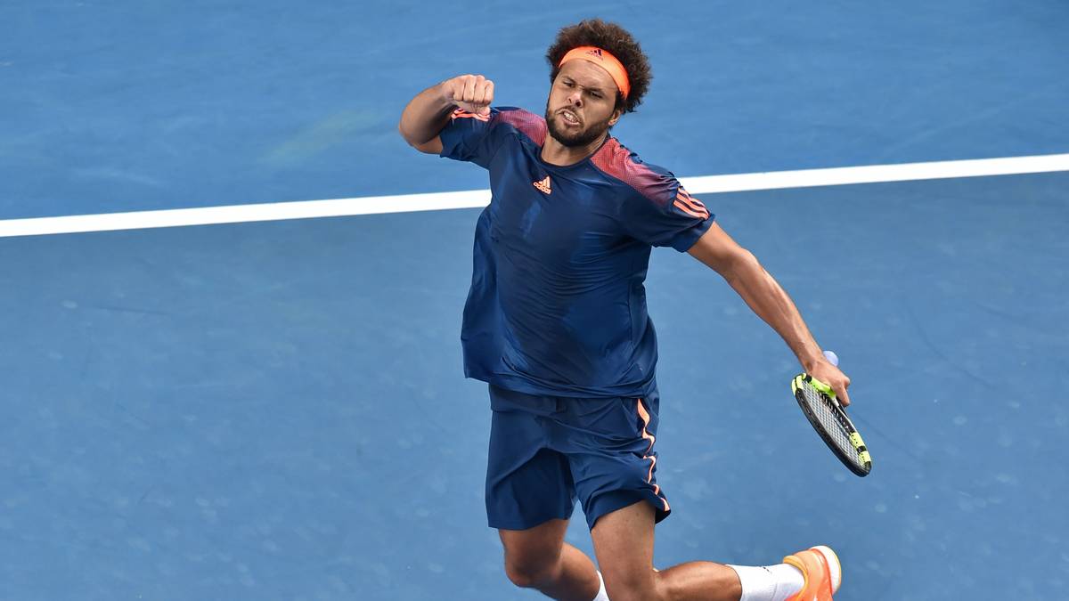 Jubelsprung! Jo-Wilfried Tsonga schlägt Jack Sock und zieht ins Achtelfinale ein
