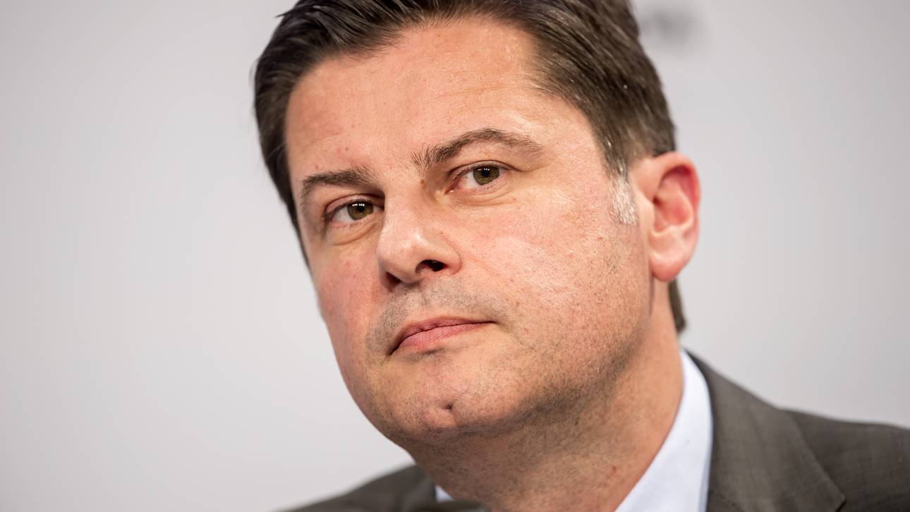 Seifert: „Keine Ligaspiele im Ausland“