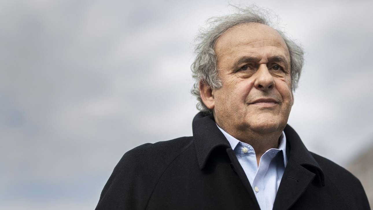 Platini zeigt Infantino an