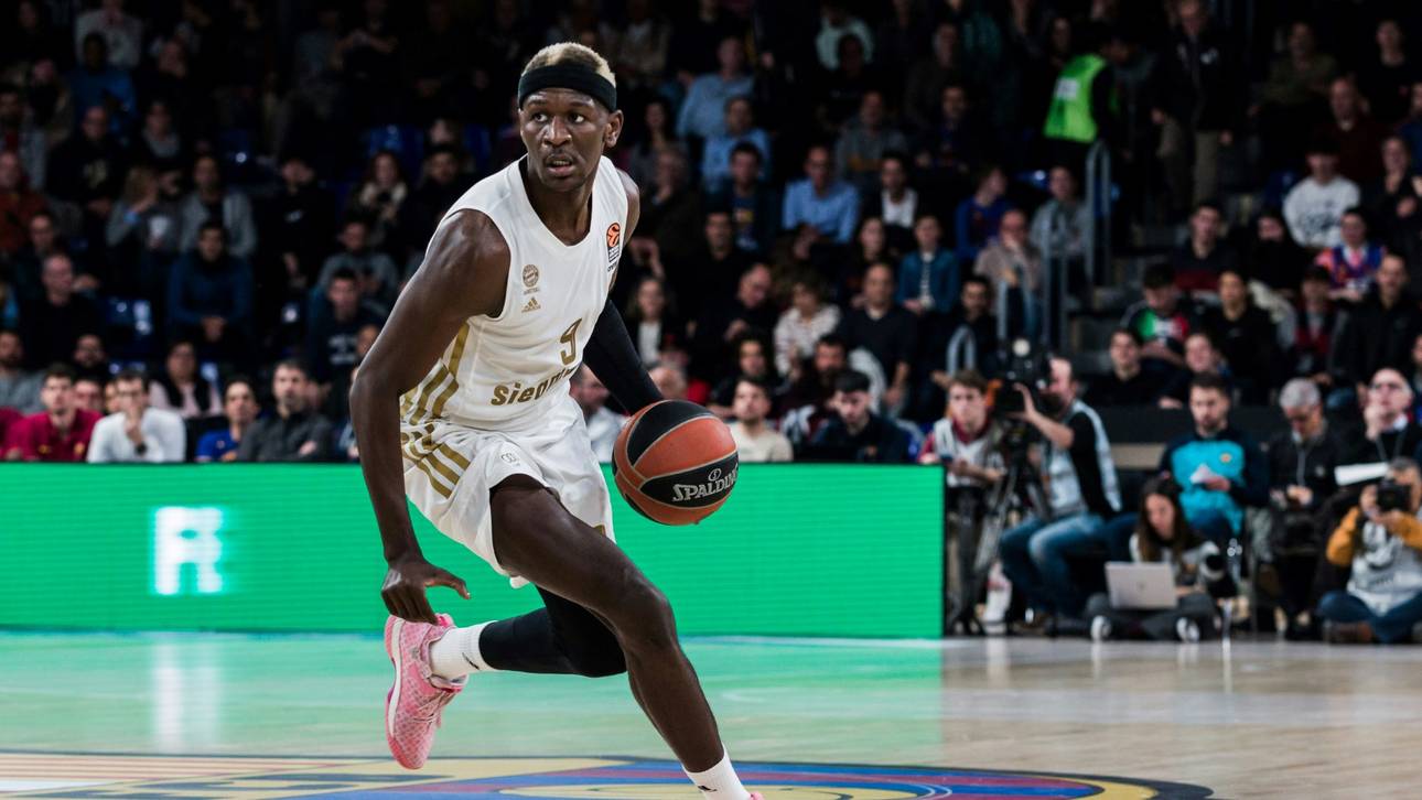 Deutscher Basketball-Star forsch