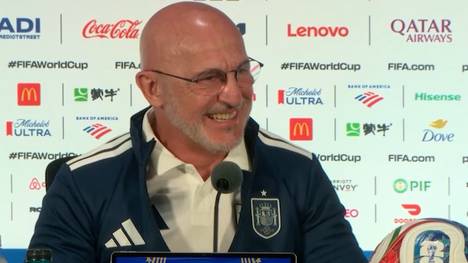 Luis de la Fuente wurde vor dem Spiel gegen Frankreich erneut auf Lamine Yamal angesprochen. Der Spanien-Coach reagierte mit einem Augenzwinkern auf die Fragen zu seinem Ausnahmetalent.