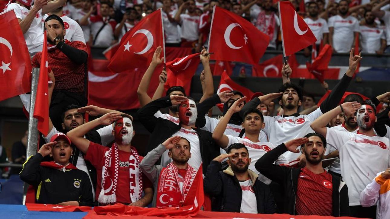 Dorfklubs werden zum Pulverfass