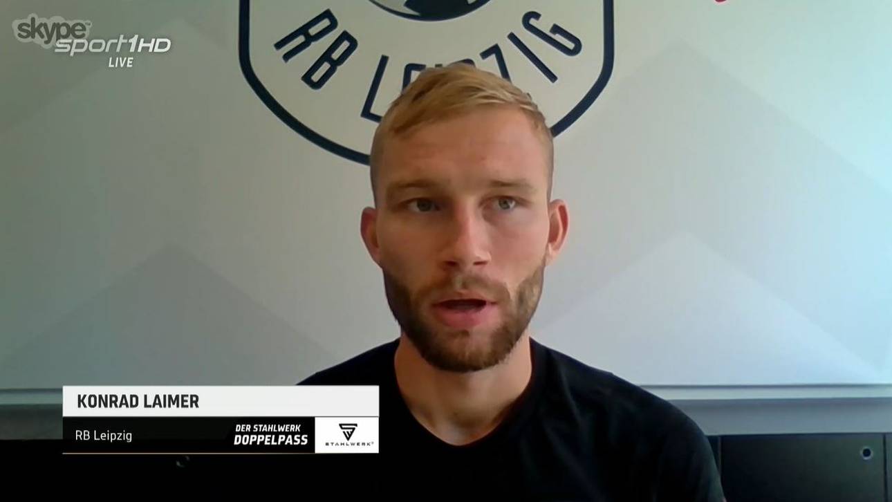 Laimer erklärt Zettel-Instruktion