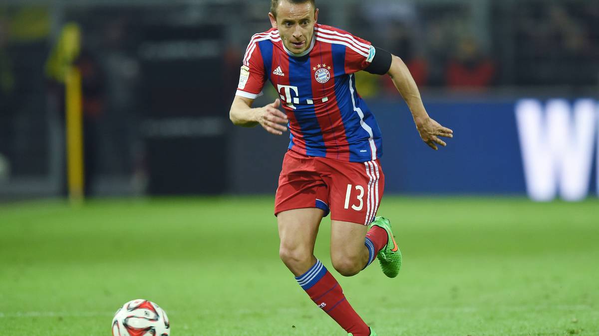 RAFINHA: Erneut mit großen Problemen, konnte Doppel-Torschütze Neymar fast nie halten und sich meist nur mit Fouls behelfen. Nach der Pause etwas verbessert. SPORT1-Note: 4,5