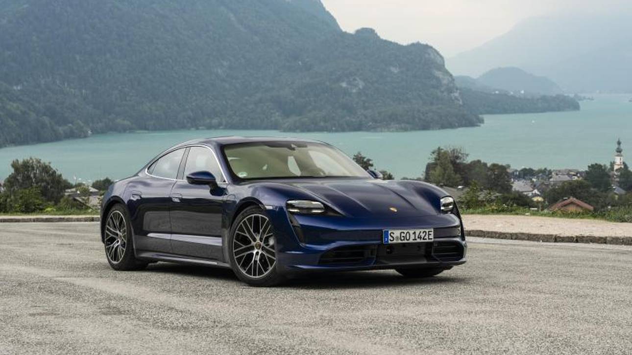 Auch beim Taycan bleibt Porsche seiner Linie treu - zumindest außen. Innen spielt der Autobauer hingegen mit einigen Innovationen