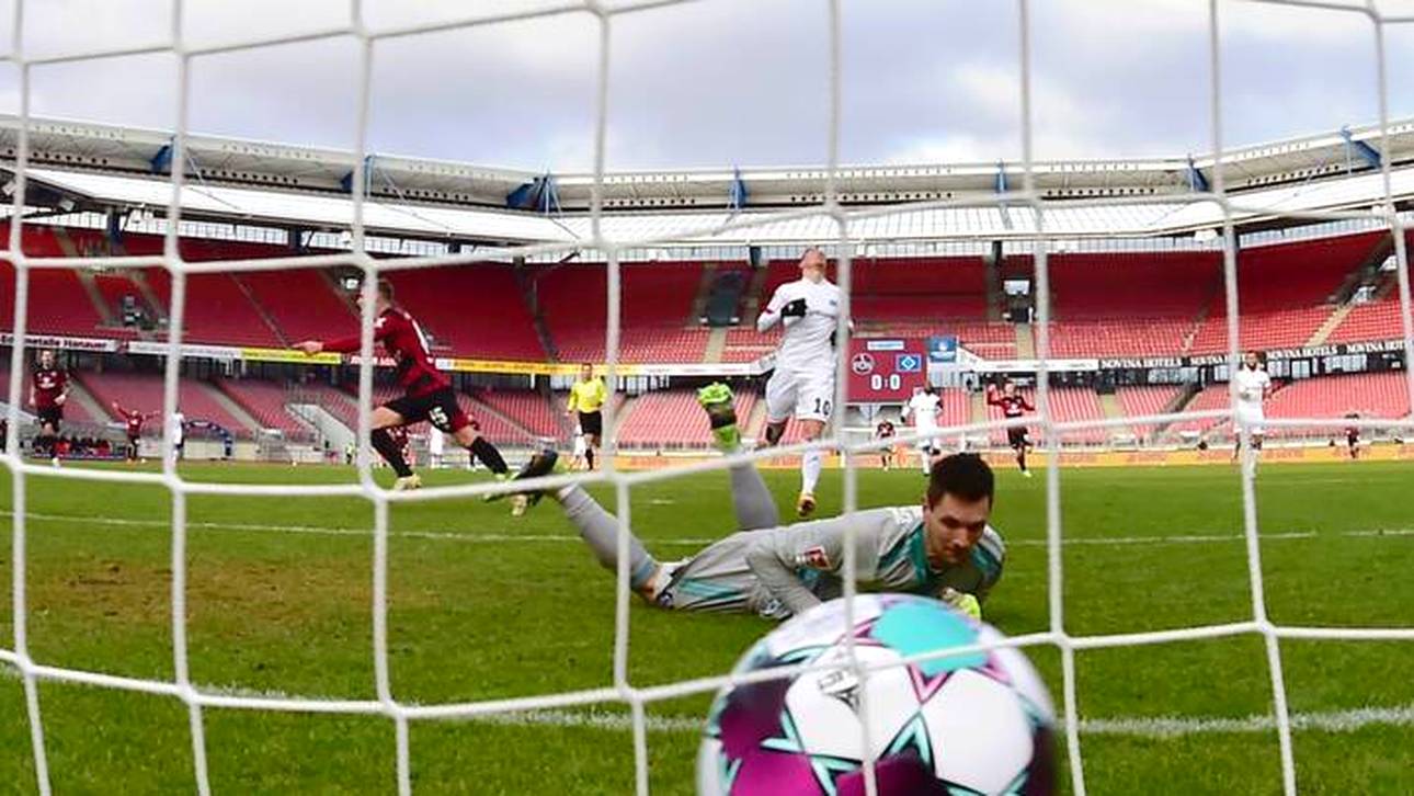 Schweinsteiger ärgert HSV bei Debüt
