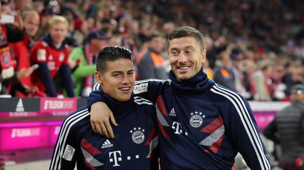 Im Gegensatz zu Robert Lewandowski (re.) ist James Rodriguez kein Stammspieler beim FC Bayern