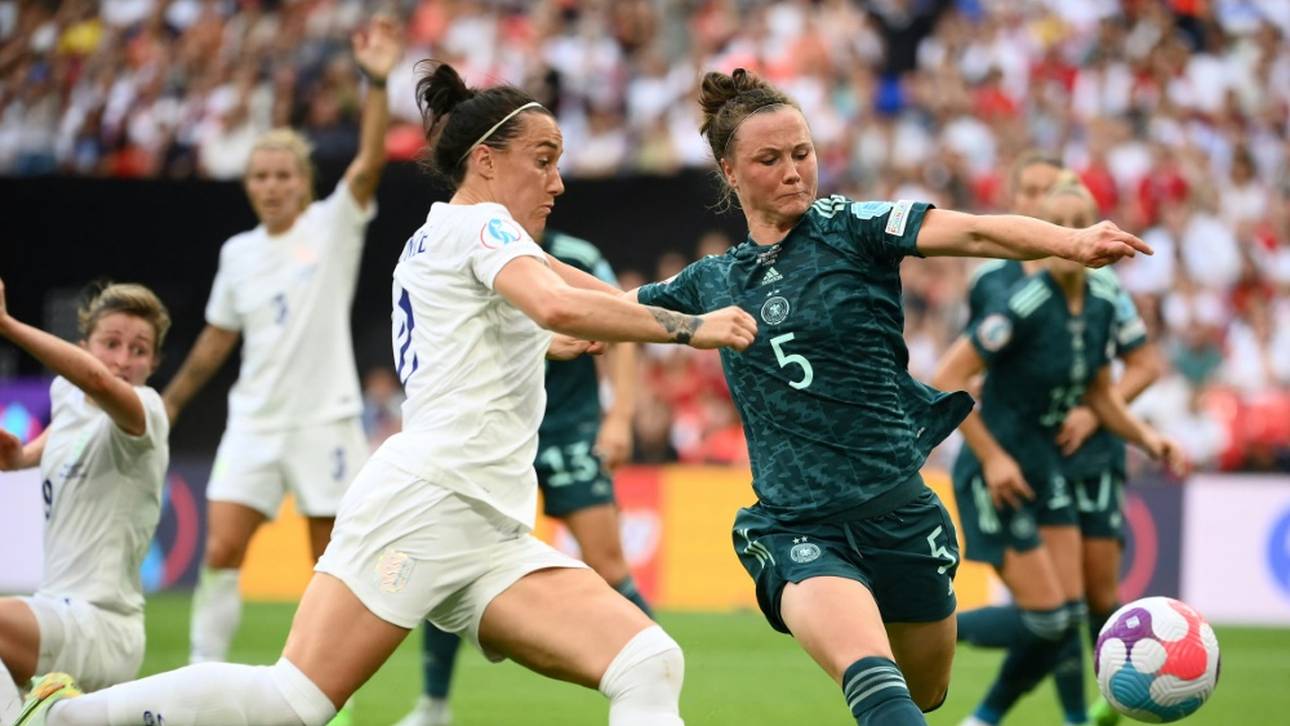 Charles III. würdigt DFB-Frauen