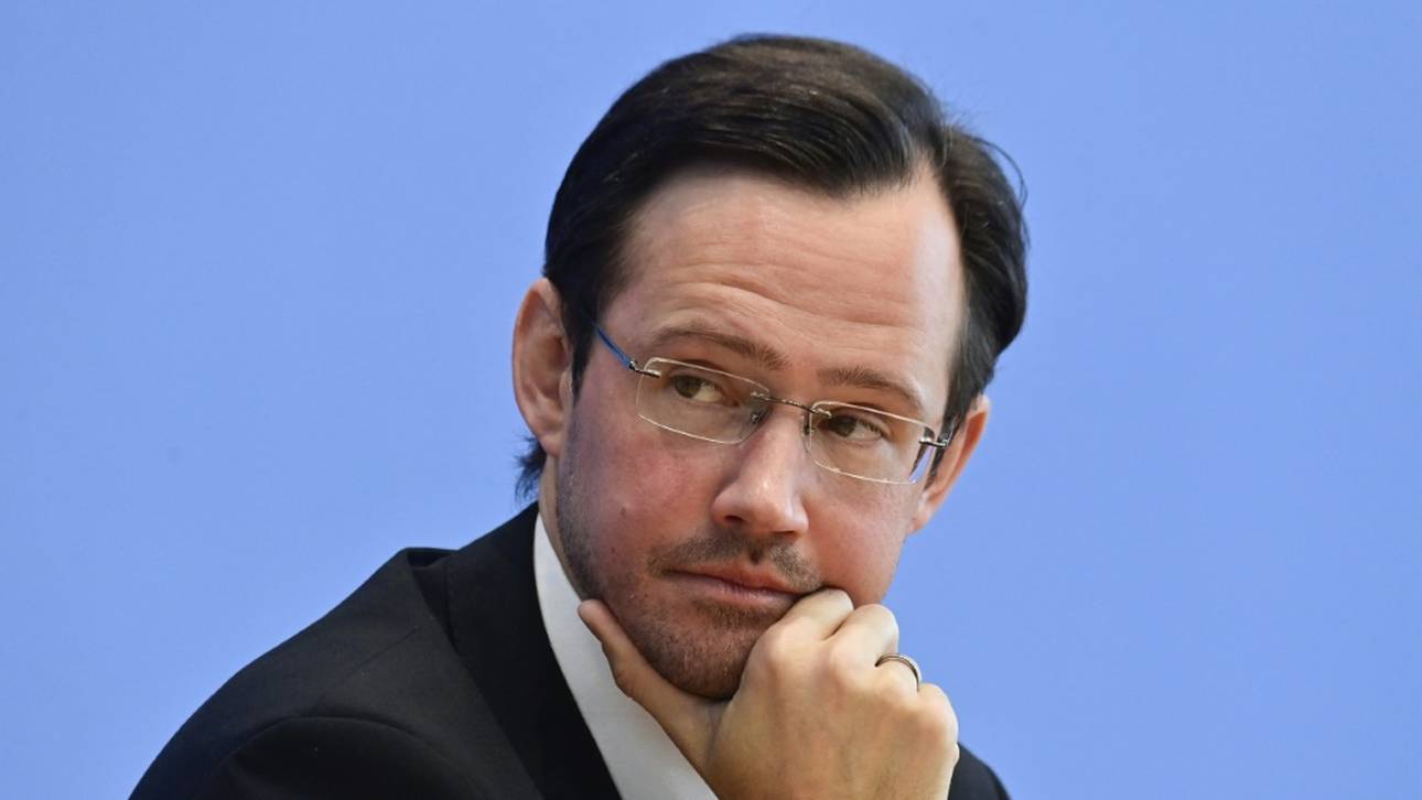 SPD-Politiker Wiese fordert Ablösung von FIFA-Boss Infantino