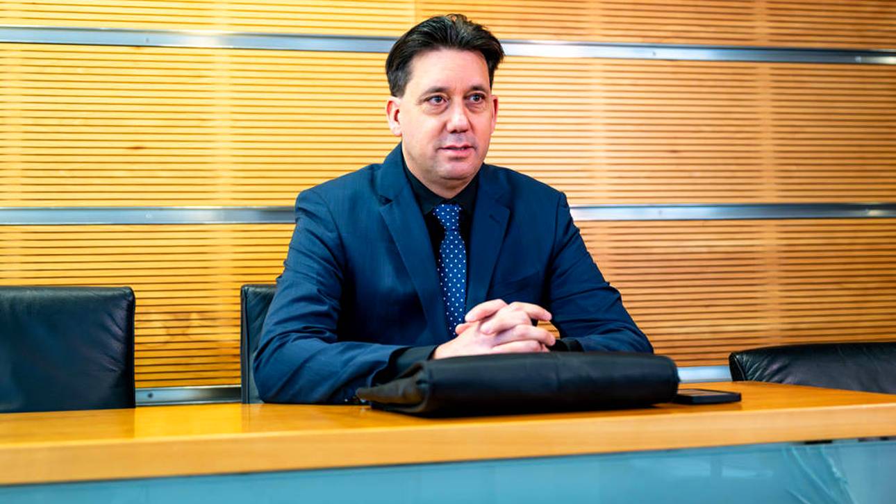 Manuel Gräfe geht seit Jahren juristisch gegen den DFB vor