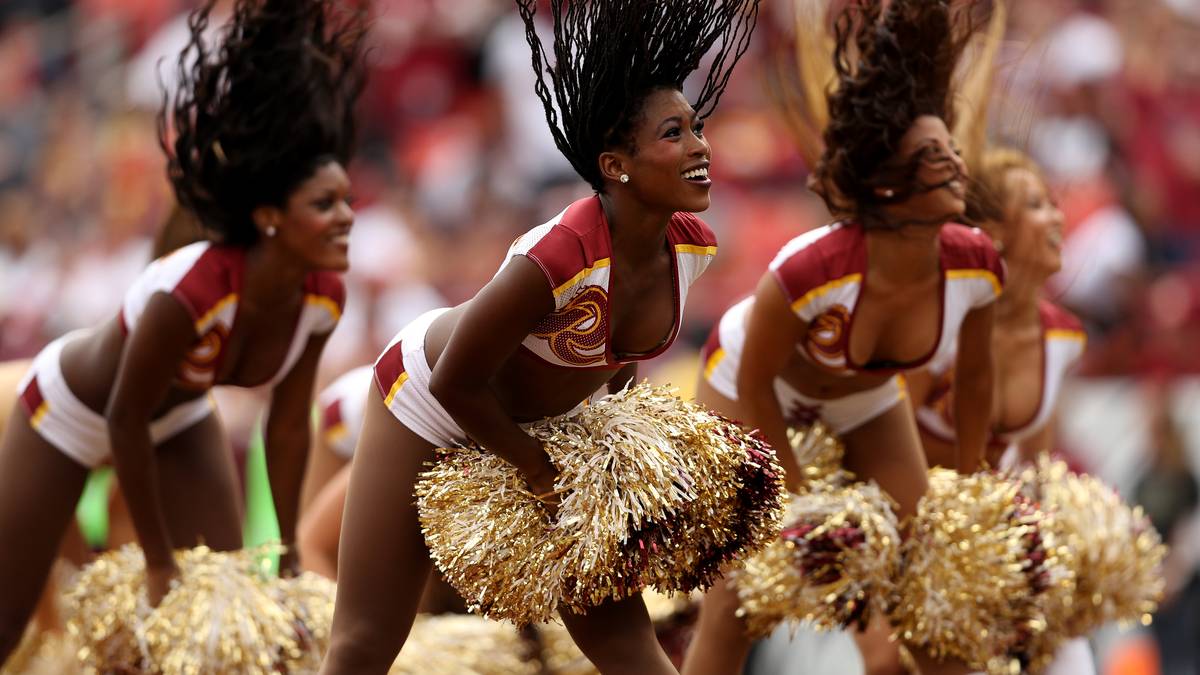 Diese Cheerleader der Washington Redskins haben wohl mit ihrer Haarpracht überzeugt. Die "First Ladies of Football" haben sicher den coolsten Namen...