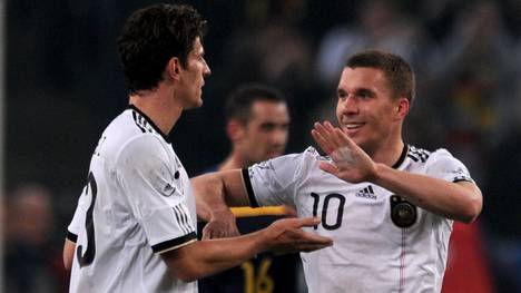 Mario Gomez und Lukas Podolski treffen im Istanbuler Derby aufeinander