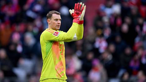 Manuel Neuer bleibt bis Sommer 2026 bei den Bayern. SPORT1-Experte Mario Basler hat viel Lob für diese Entscheidung übrig.