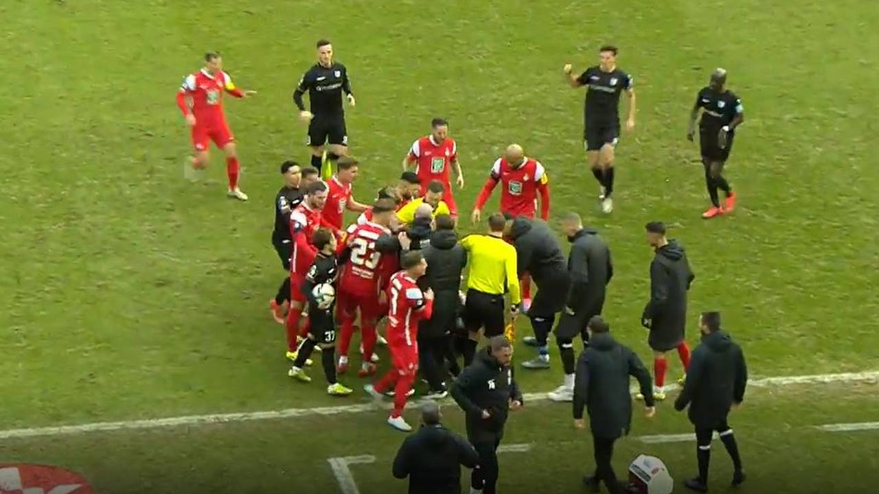 1. FC Kaiserslautern - 1. FC Magdeburg: (2:2) Tore und Highlights | 3. Liga