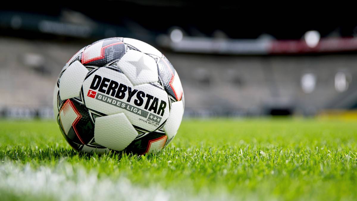 Ab der Saison 2018/19 war die "Torfabrik" jedoch Geschichte - und Derbystar liefert seither den Spielball für die beiden deutschen Top-Ligen. SPORT1 blickt zurück und zeigt die offiziellen Spielbälle der Bundesliga