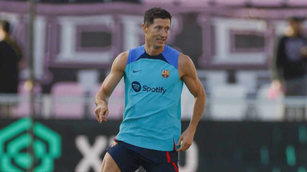 Lewy überrascht bei Barca-Vorstellung