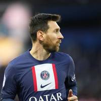 Der Abschied von Lionel Messi nach nur einem Jahr bei Paris St. Germain zeichnet sich immer mehr ab. Seine alte Liebe, der FC Barcelona, buhlt heftig um den Argentinier. Doch passt Messi überhaupt ins Xavi-System?