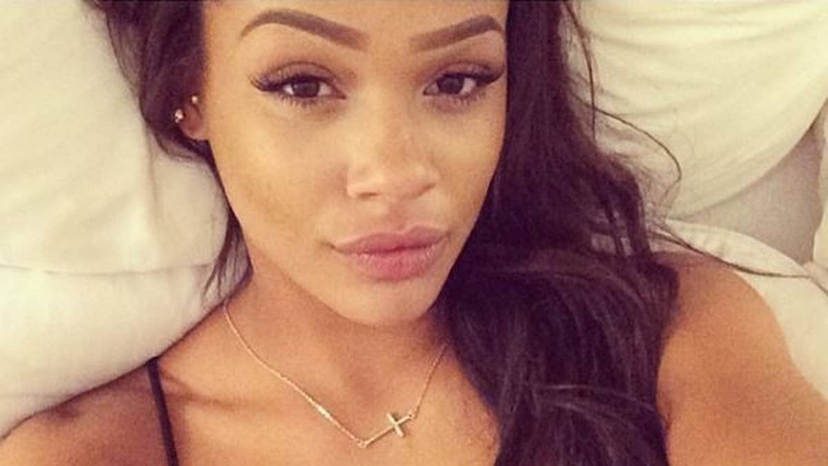 Mercedes Dollson erlangte Berühmtheit, als Running Back Le'Veon Bell von den New York Jets 
und sein Ex-Teamkollege LeGarrette Blount wegen Marihuana-Besitzes verhaftet wurden. Denn Bells Freundin saß mit im Auto, als es von der Polizei angehalten wurde