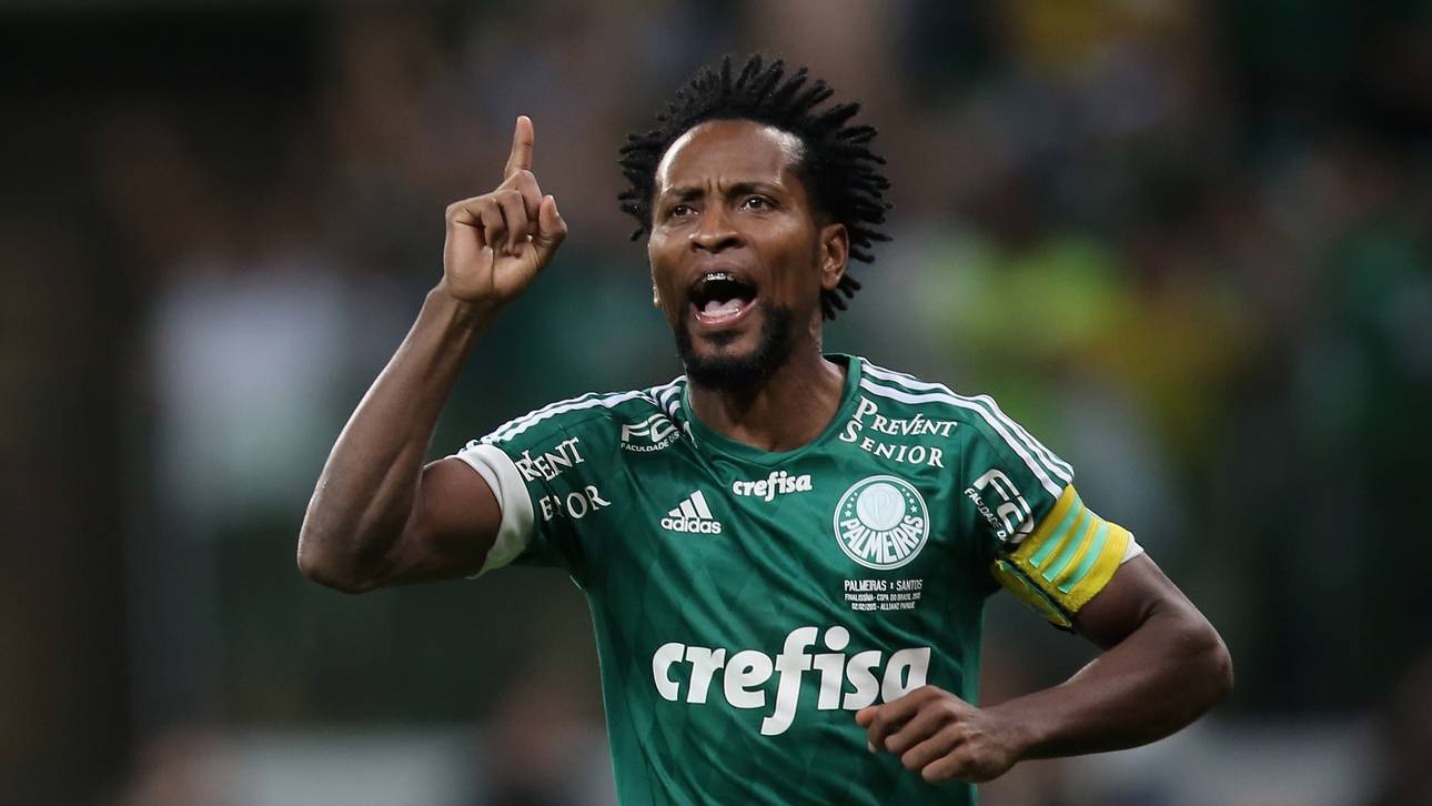 Ze Roberto kündigt Karriereende an