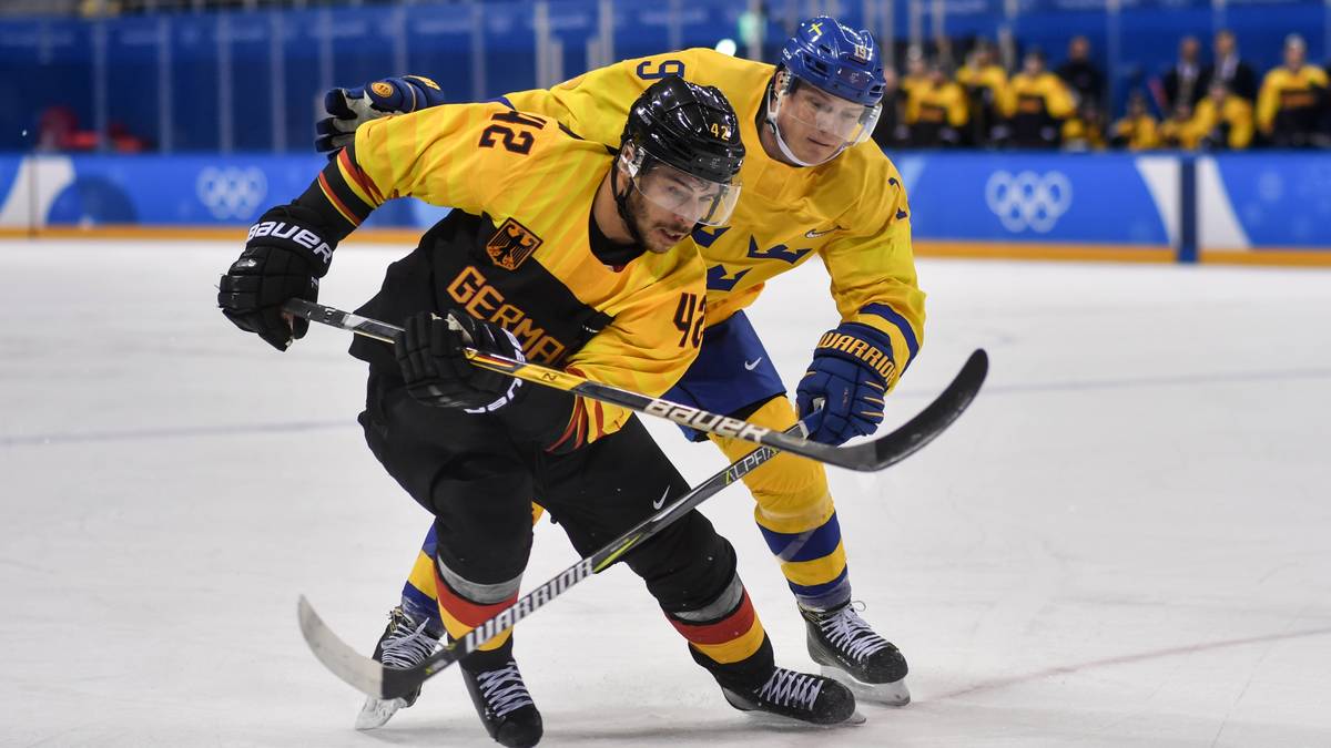 Seit Dezember 2013 schnürt er für die DEB-Auswahl die Schlittschuhe