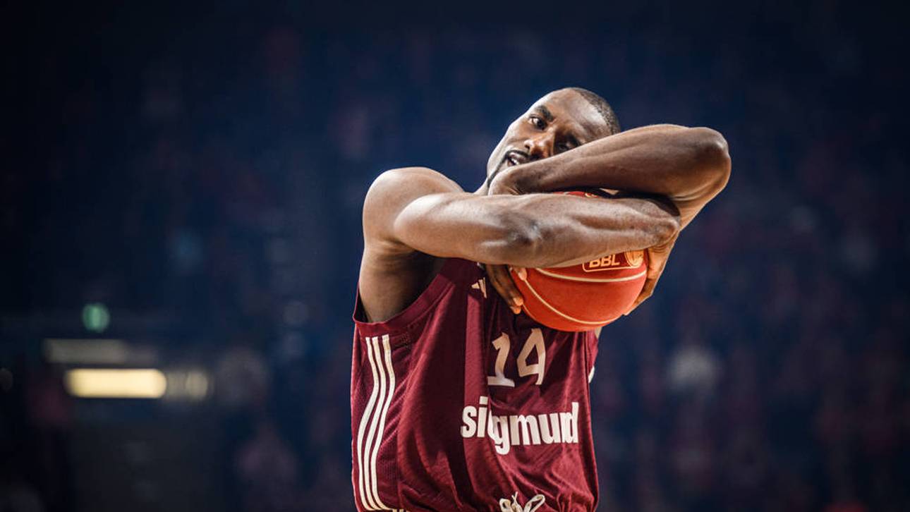 Serge Ibaka spielt seit einer Saison für den FC Bayern